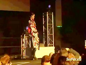 Asian makes audience go crazy